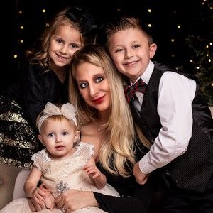 Meet your Posher, Mia